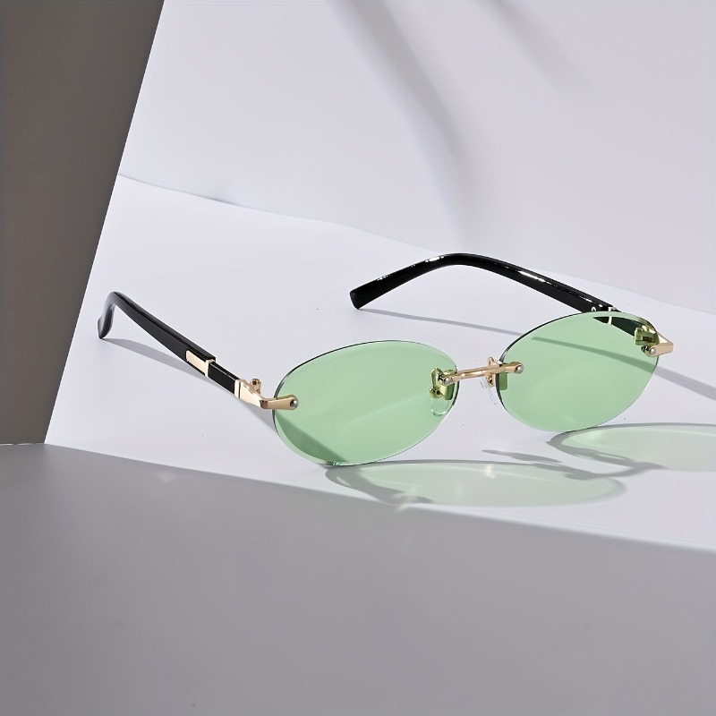 Sexy Small Oval Punk Sunglasse - Metal Photo Panel reseña y precio